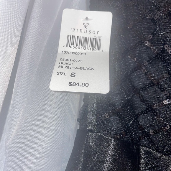 Little black dress. Strapless. Brand new never worn from Windsor - Picture 5 of 5